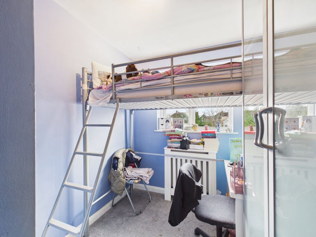 Additional image 9 of 3 bed end terrace house for saleAvondale Avenue, Staines-Upon-Thames, Surrey TW18