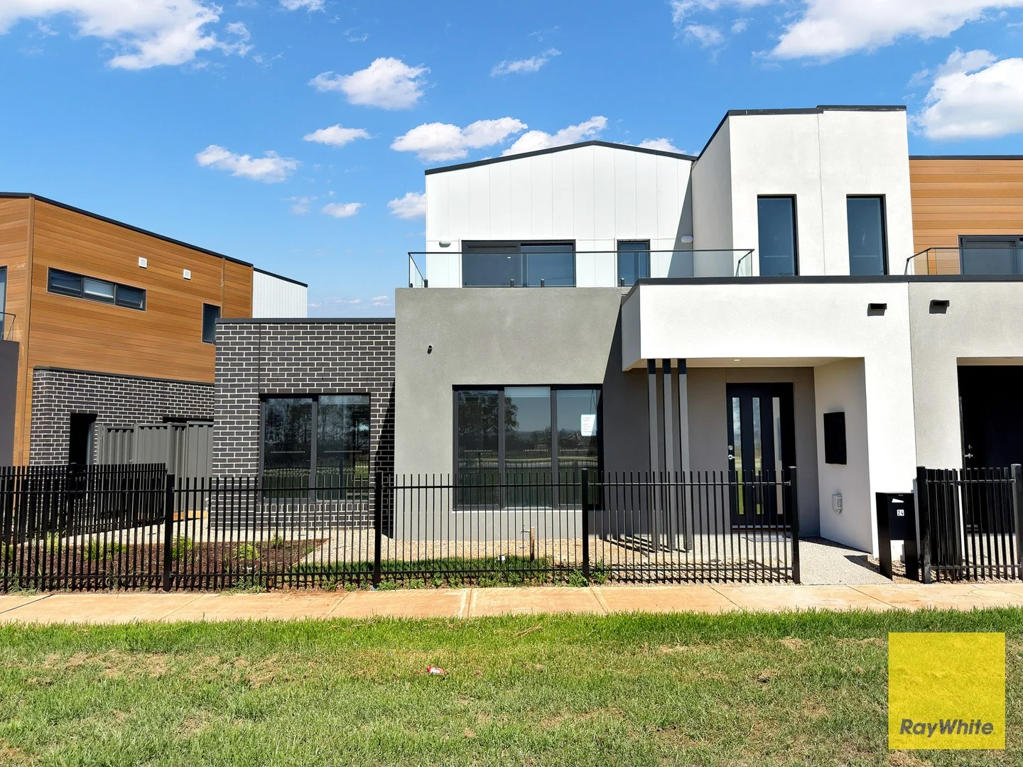 24 Cupola Walk, Truganina VIC 3029