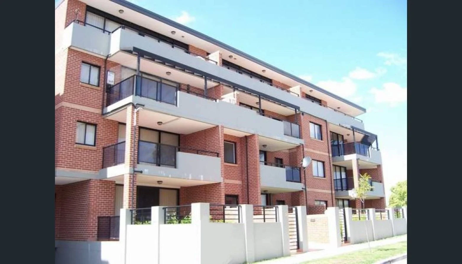5/7-11 Kitchener Avenue, Regents Park NSW 2143