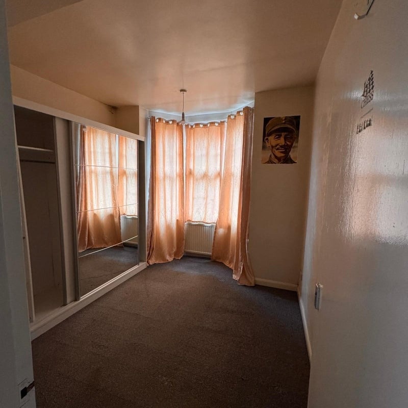 Additional image 13 of 1 Bed Semi-Detached House, Glenfield Road, LE3, N1 7GU