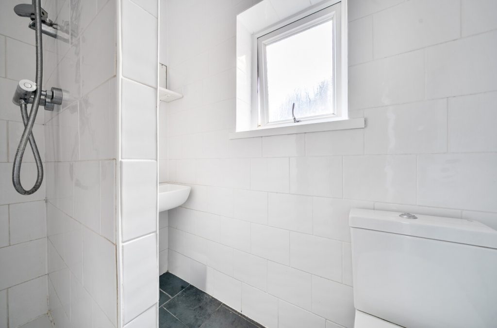 Additional image 6 of 5 Bed End Terrace, Thackeray Road, SO17, N1 7GU