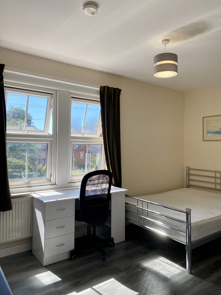 Additional image 14 of Room in a Shared House, Mayfield Road, SO17, N1 7GU