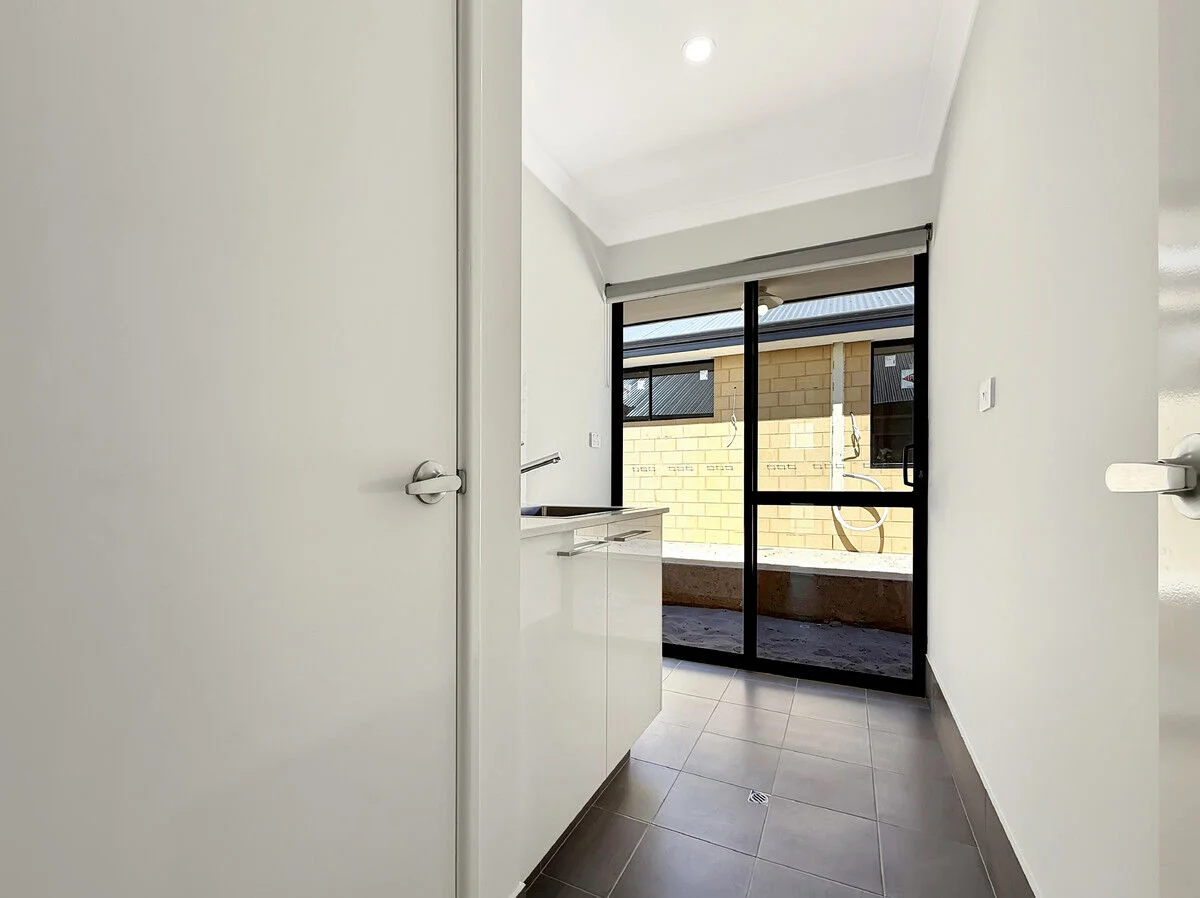 Additional image 4 of 2 Kembla Way, Lakelands WA 6180