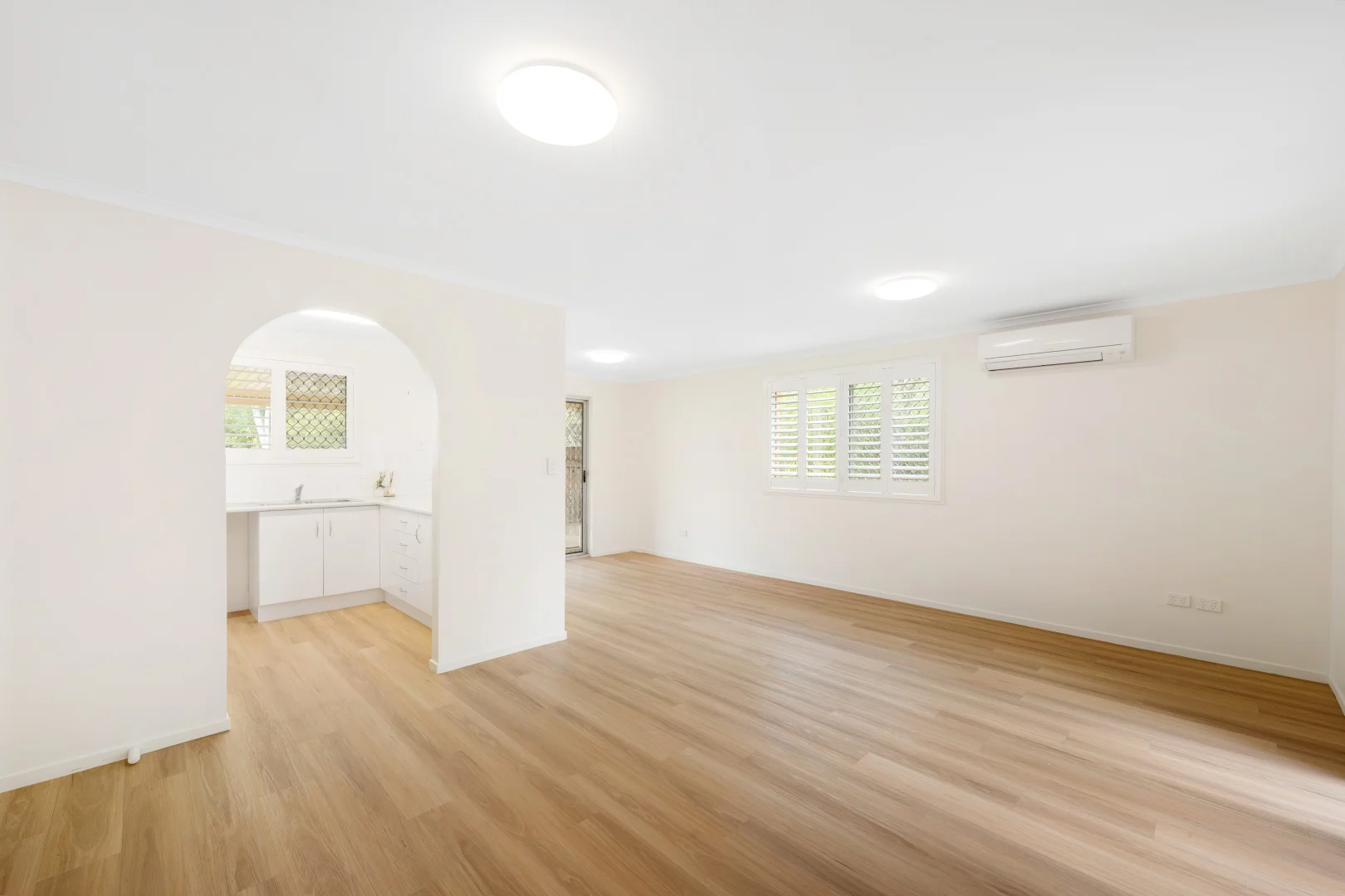21/40 Leis Parade, Lawnton QLD 4501 photo 3
