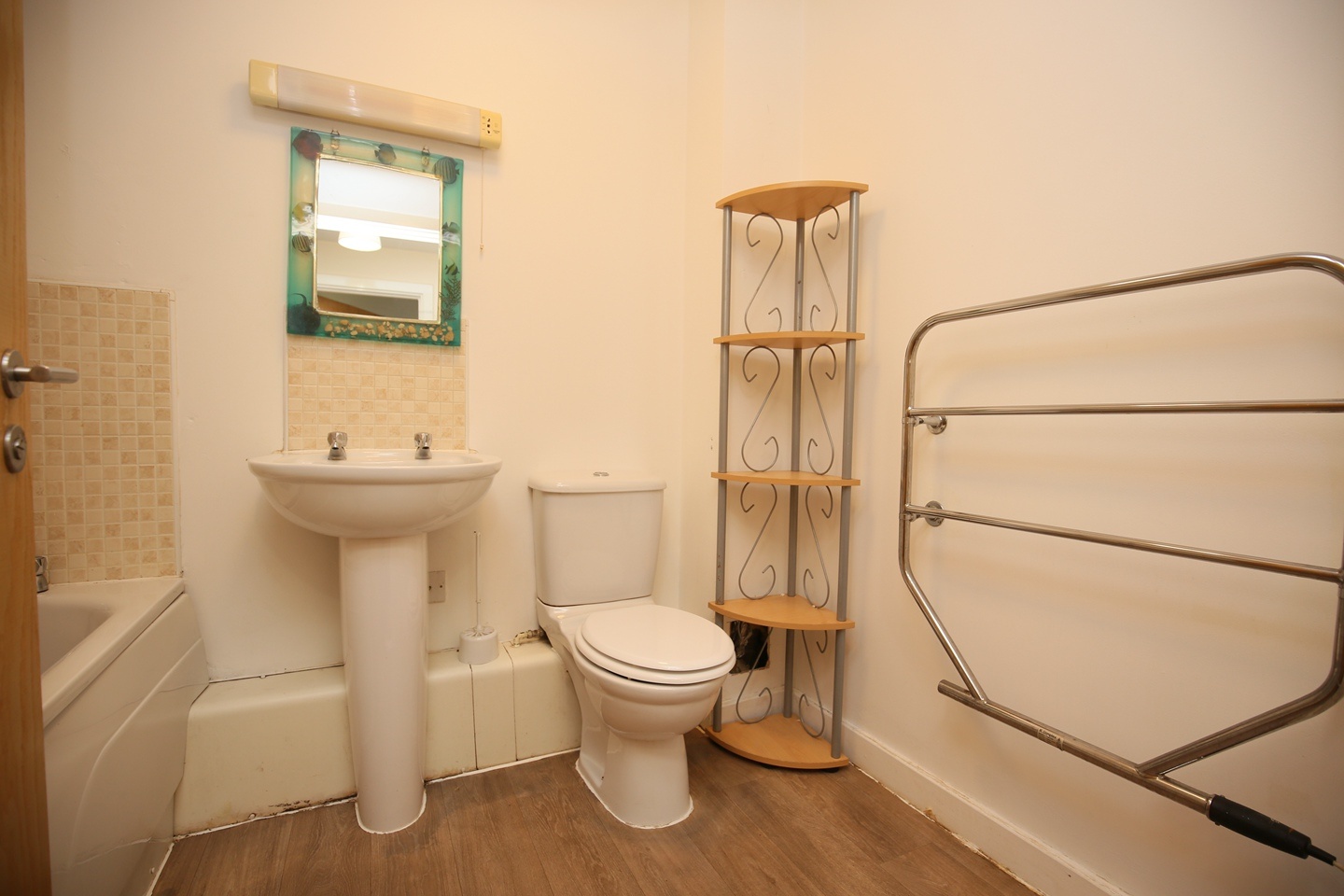 2 Bed Flat, Beauchamp House, CV1, N1 7GU photo 5