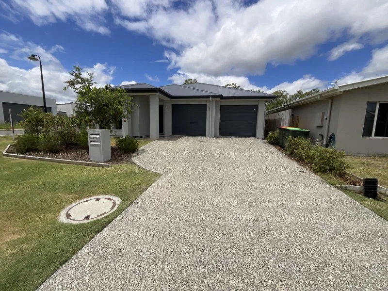 B/11 Waltz Street, Ripley QLD 4306