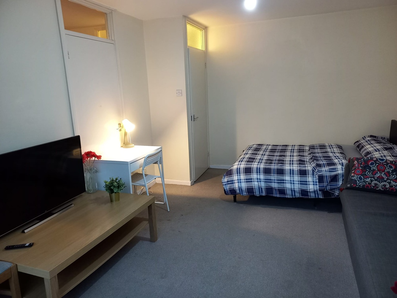 3 Bed Flat, The Triangle, EC1V, N1 7GU