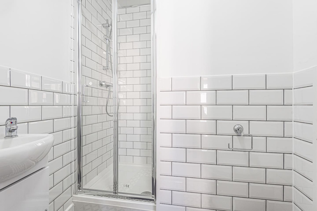 Additional image 4 of 6 Bed Terraced House, Bolingbroke Road, CV3, N1 7GU