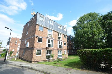 Rusholme Grove, Crystal Palace SE19