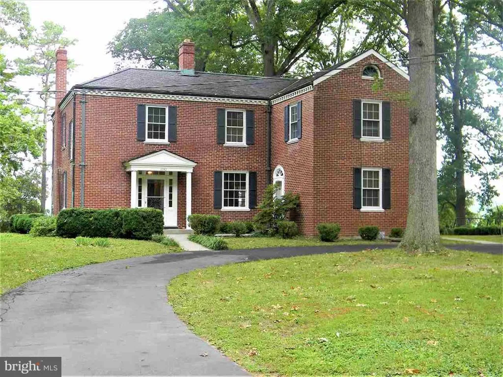 1742 George Merck Lane, Elkton, VA 22827