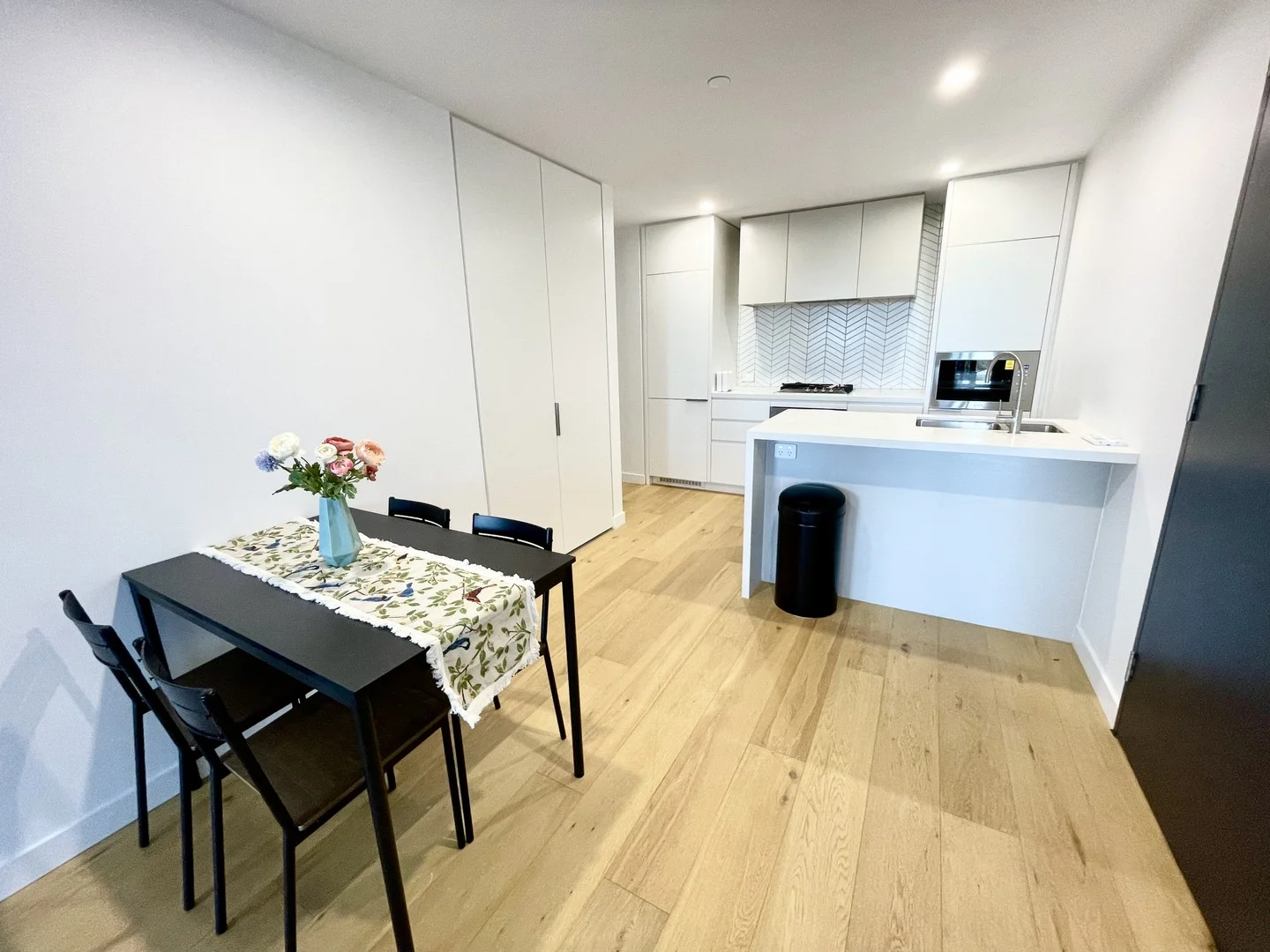 906/3 Young Street, Box Hill VIC 3128