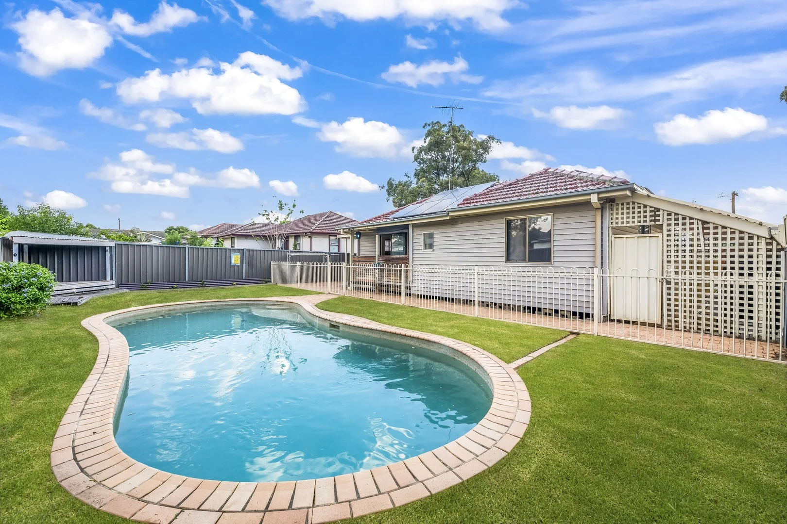 Additional image 2 of 9 TAHITI AVENUE, Lethbridge Park NSW 2770