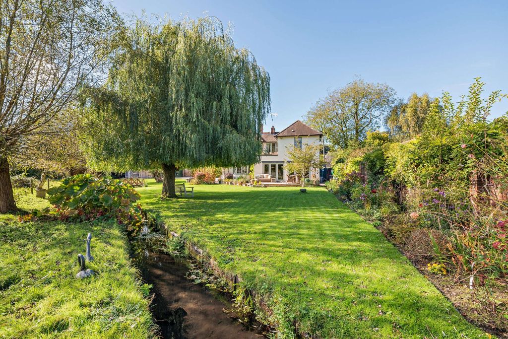 Additional image 2 of 6 bed detached house for saleWestbrook, Newbury, Berkshire RG20