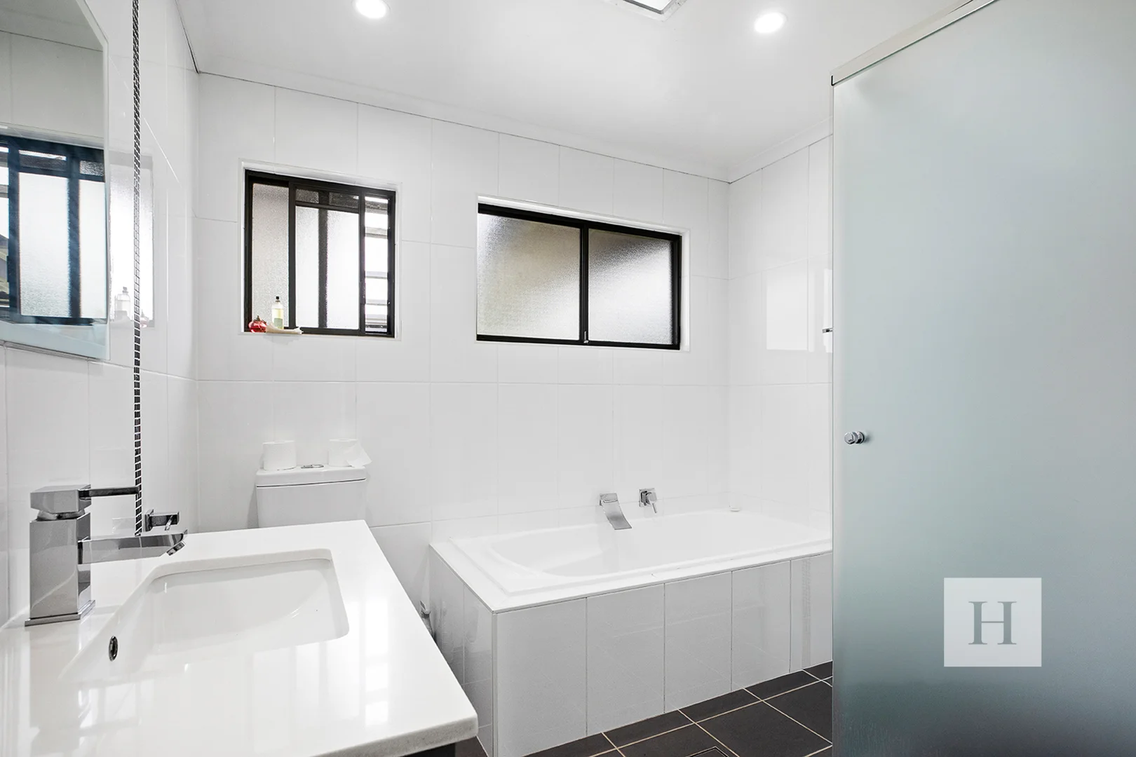 Additional image 10 of 3 Birdwood Dr, Blue Haven NSW 2262