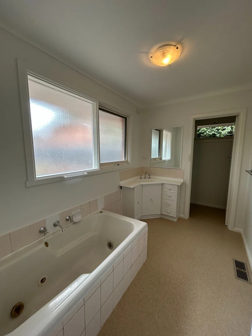 Additional image 4 of 32 Hillcrest Rd, Frankston VIC 3199