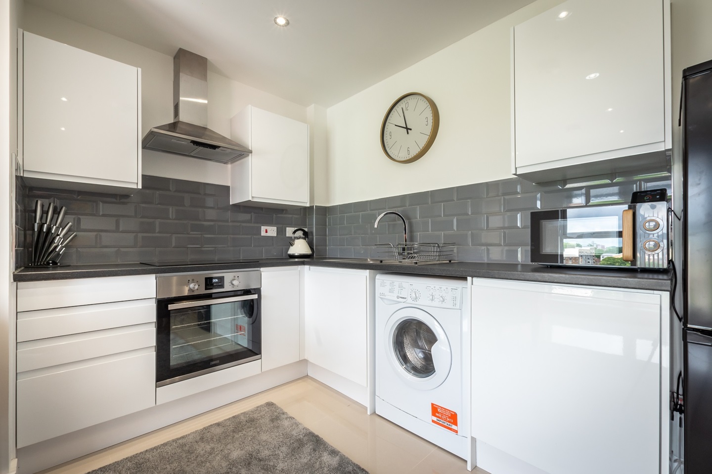 2 Bed Flat, Atlantic Mansions, SO14, N1 7GU photo 3