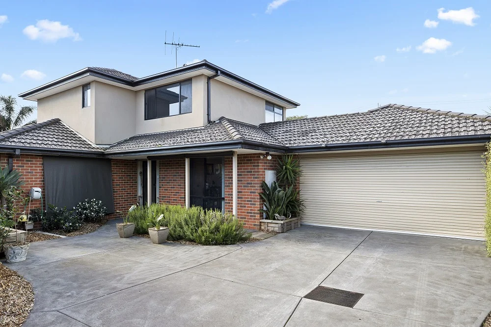 2/2 Waratah Avenue, Bayswater North VIC 3153