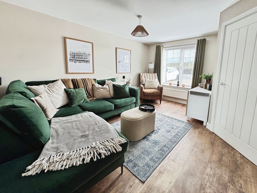 Additional image 3 of 3 bed town house for saleWagtail Gardens, Ryton NE40