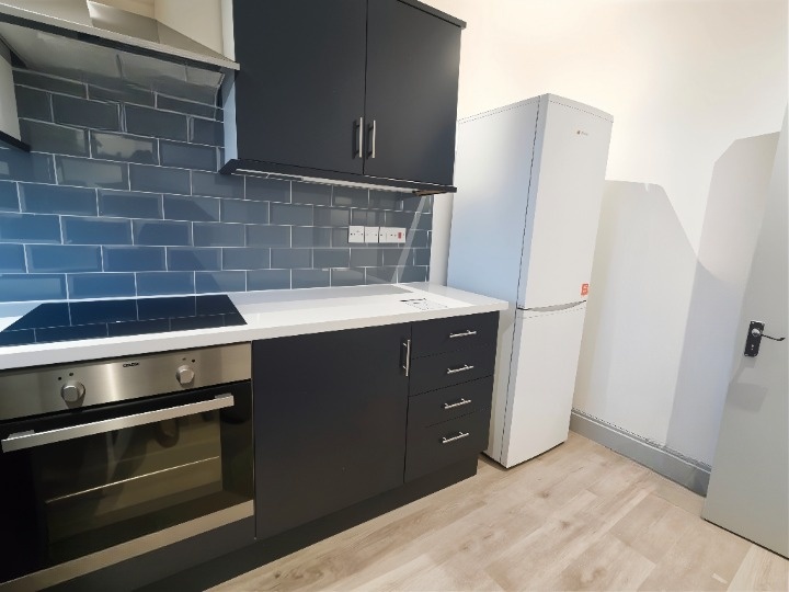 Additional image 2 of 3 Bed Flat, Castle Street, RG1, N1 7GU