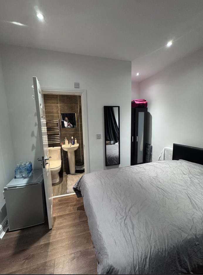 Room in a Shared House, Skipworth St, LE2, N1 7GU photo 4