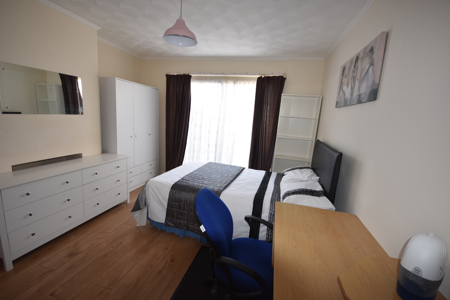 Additional image 2 of 4 Bed Semi-Detached House, Begonia Road, SO16, N1 7GU