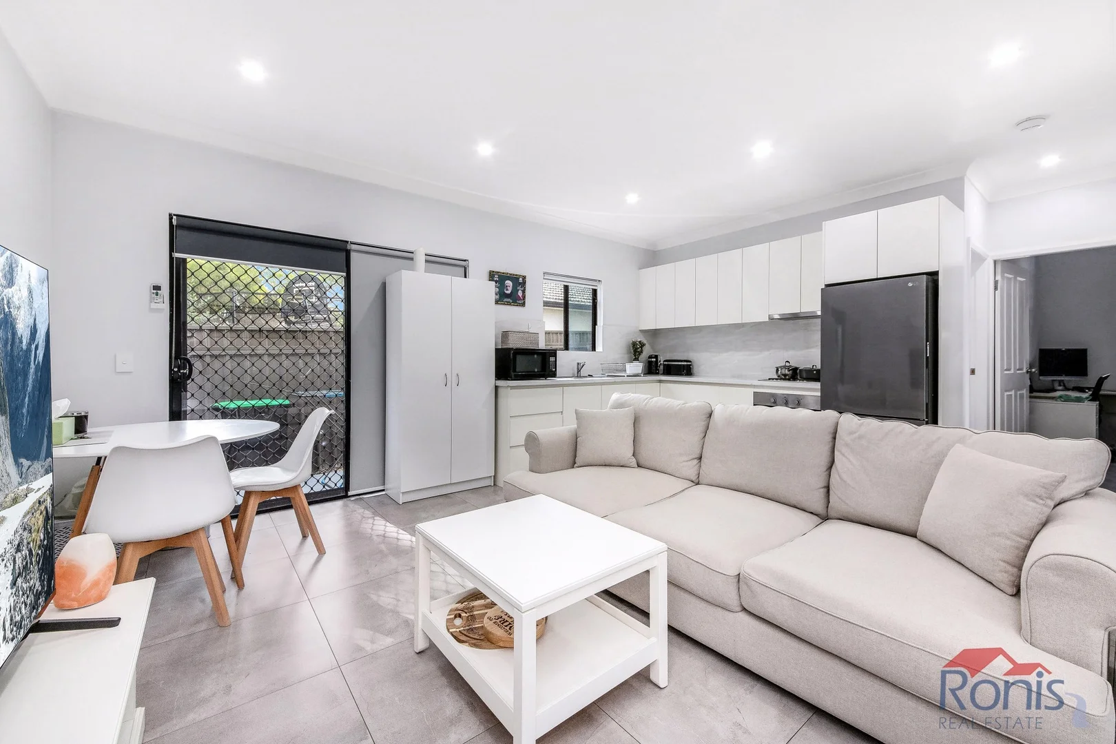 Additional image 2 of 36A Rogers St, Roselands NSW 2196