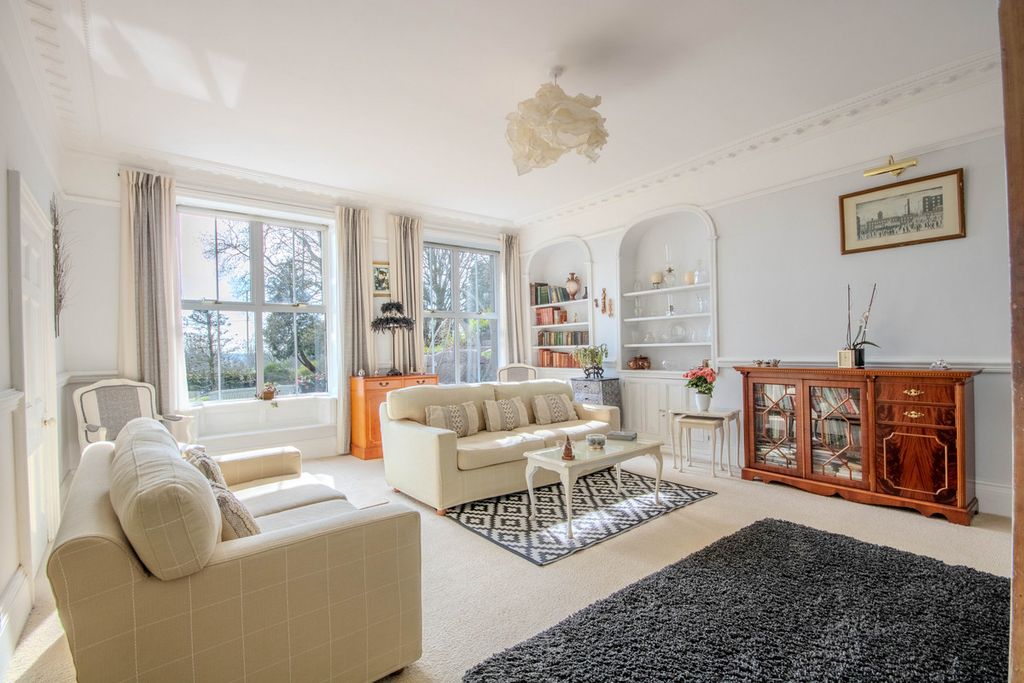 Additional image 4 of 5 bed villa for saleHigh Street, Pontyclun CF72