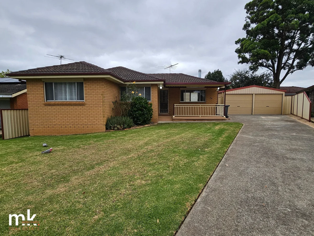 25 Coppabella Crescent, Bradbury NSW 2560