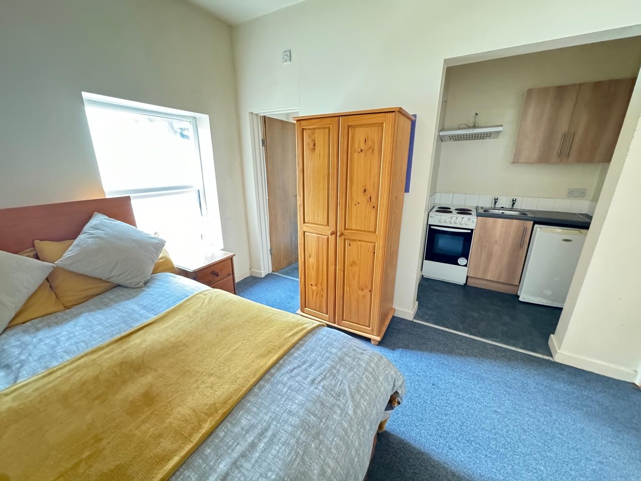 Additional image 8 of Studio Flat, Manor Road, CV1, N1 7GU