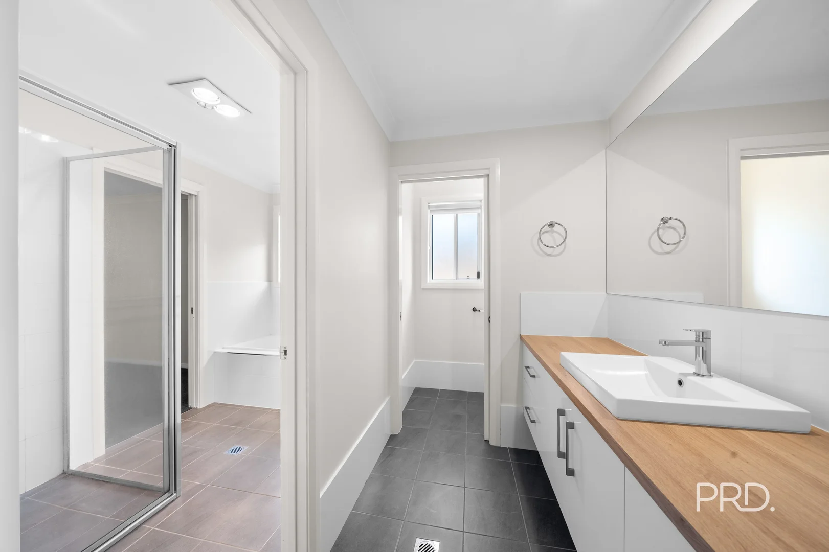 Additional image 7 of 1/114 Brooklyn Dr, Bourkelands NSW 2650