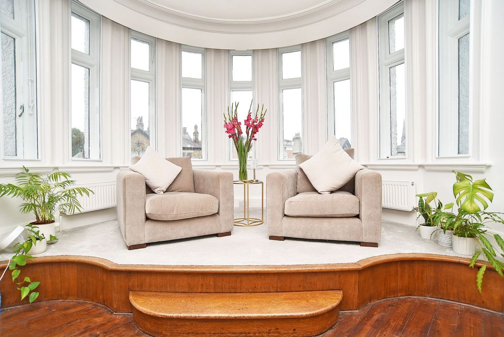 Additional image 24 of 3 bed flat for saleLeeds Road, Harrogate HG2