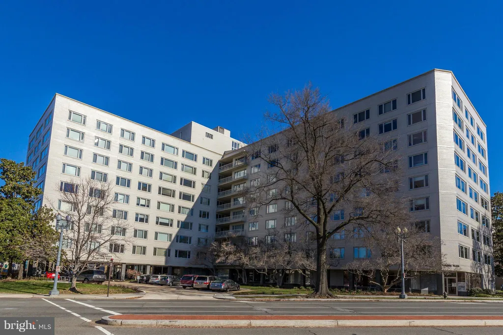 2475 Virginia Avenue NW Unit 713, Washington, DC 20037