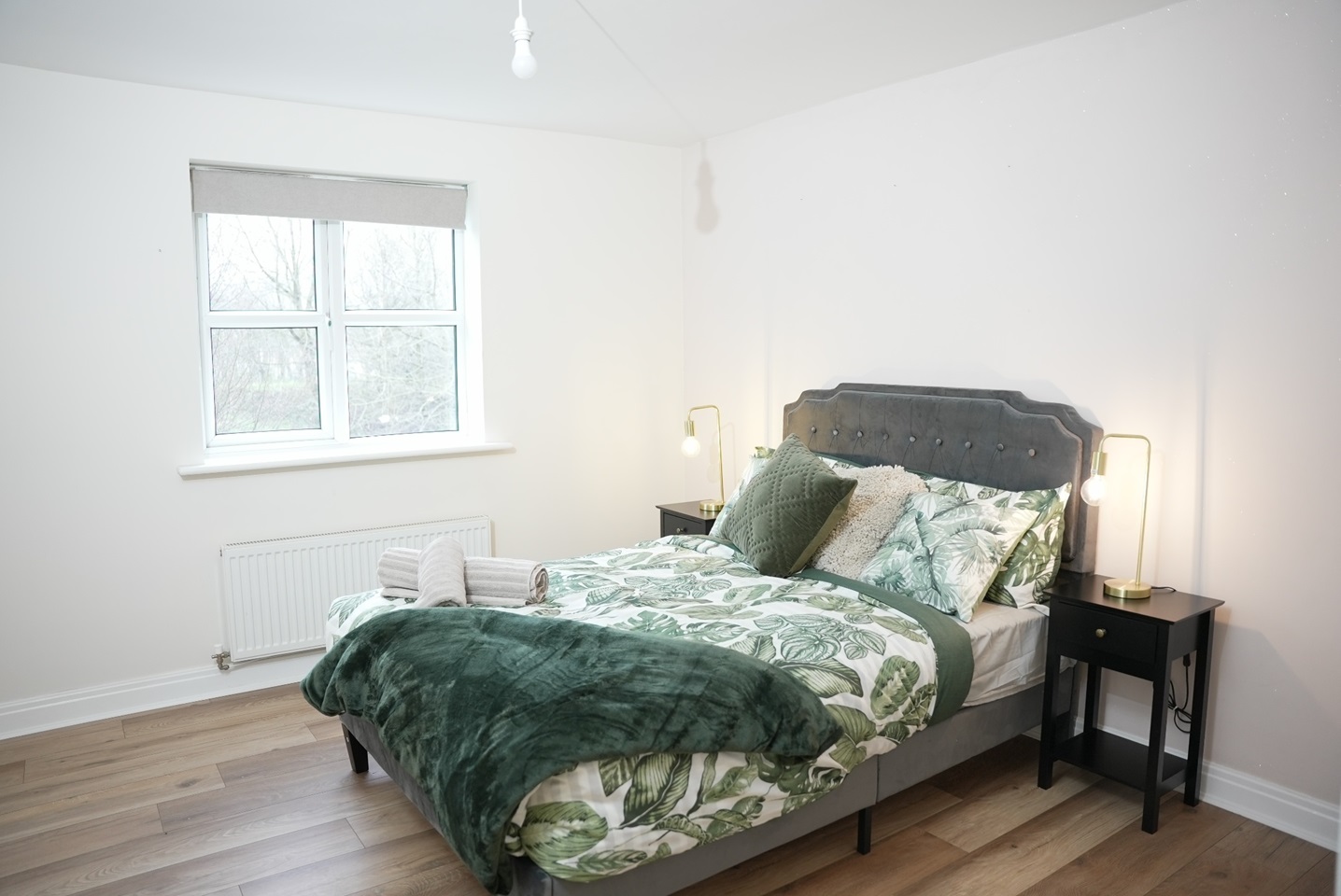2 Bed Flat, Coral Close, DE24, N1 7GU