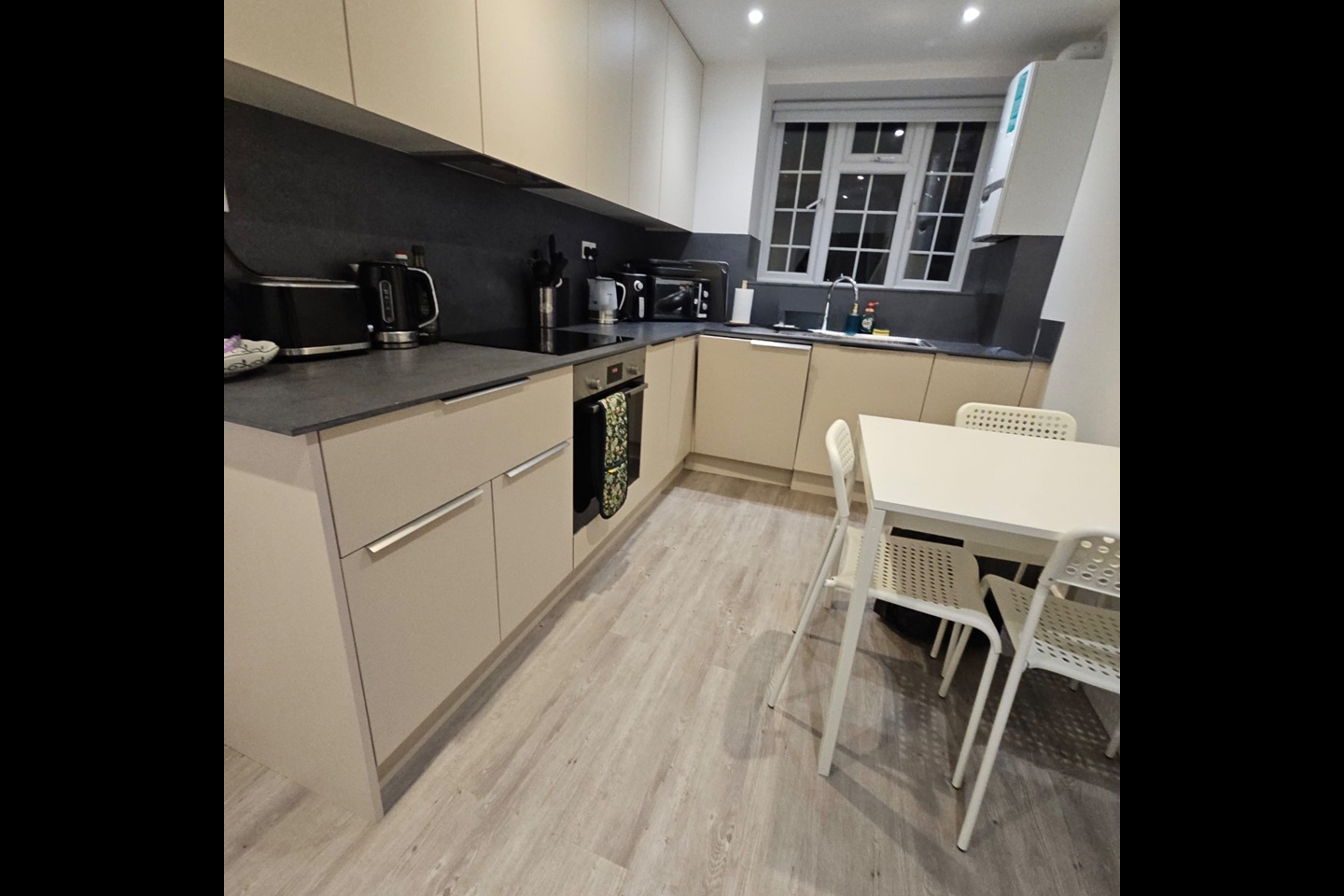 Room in a Shared Flat, Warwick House, NW3, N1 7GU photo 4