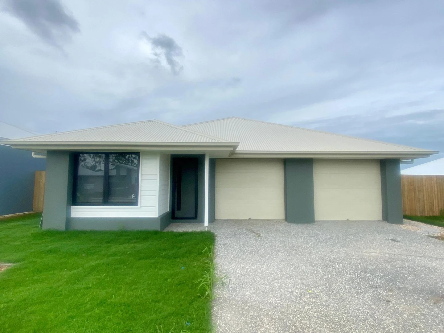 2/20 Syrah Street, Logan Reserve QLD 4133