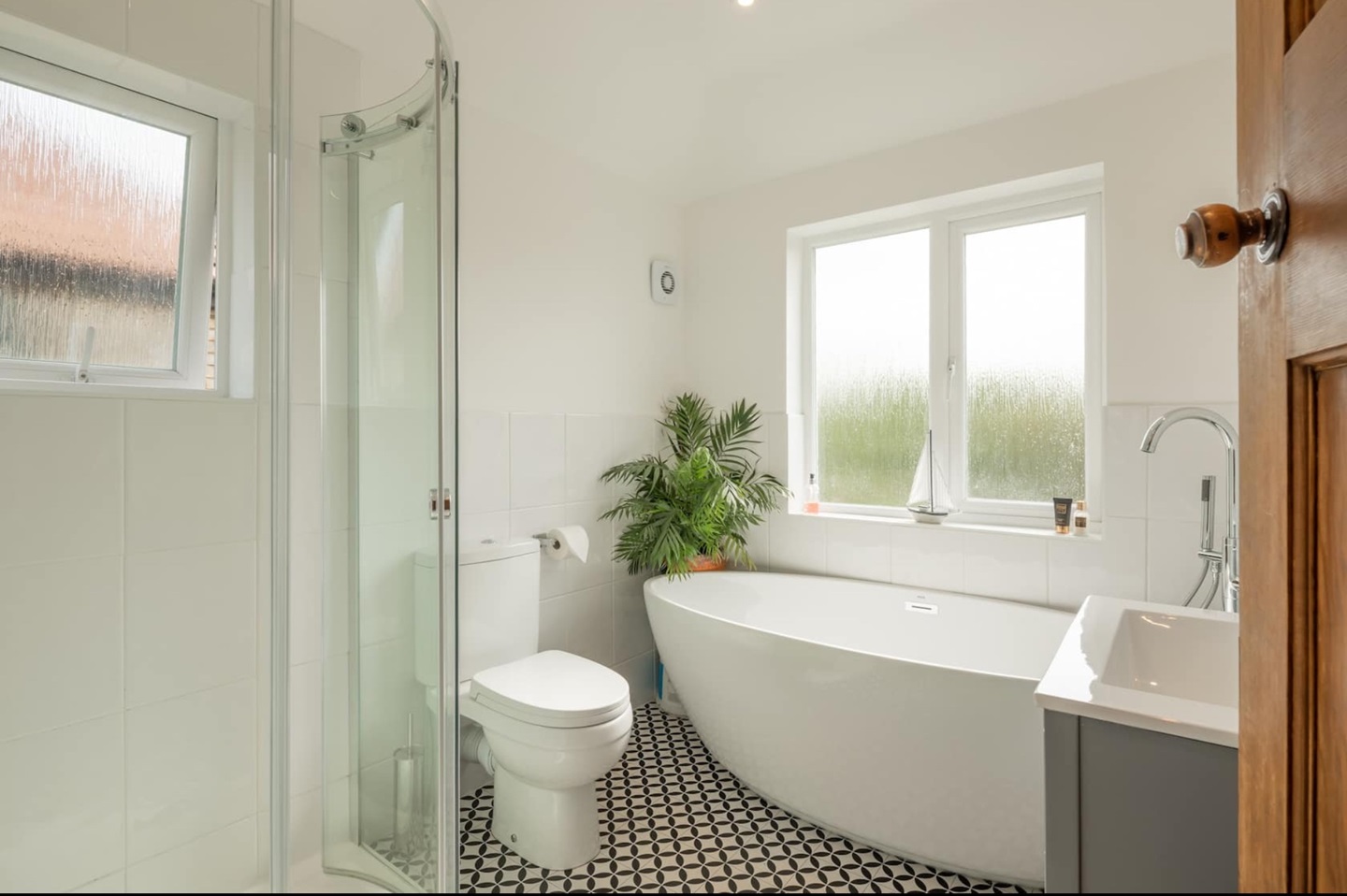 Additional image 8 of 3 Bed Semi-Detached House, Chesterfield Road, CB4, N1 7GU