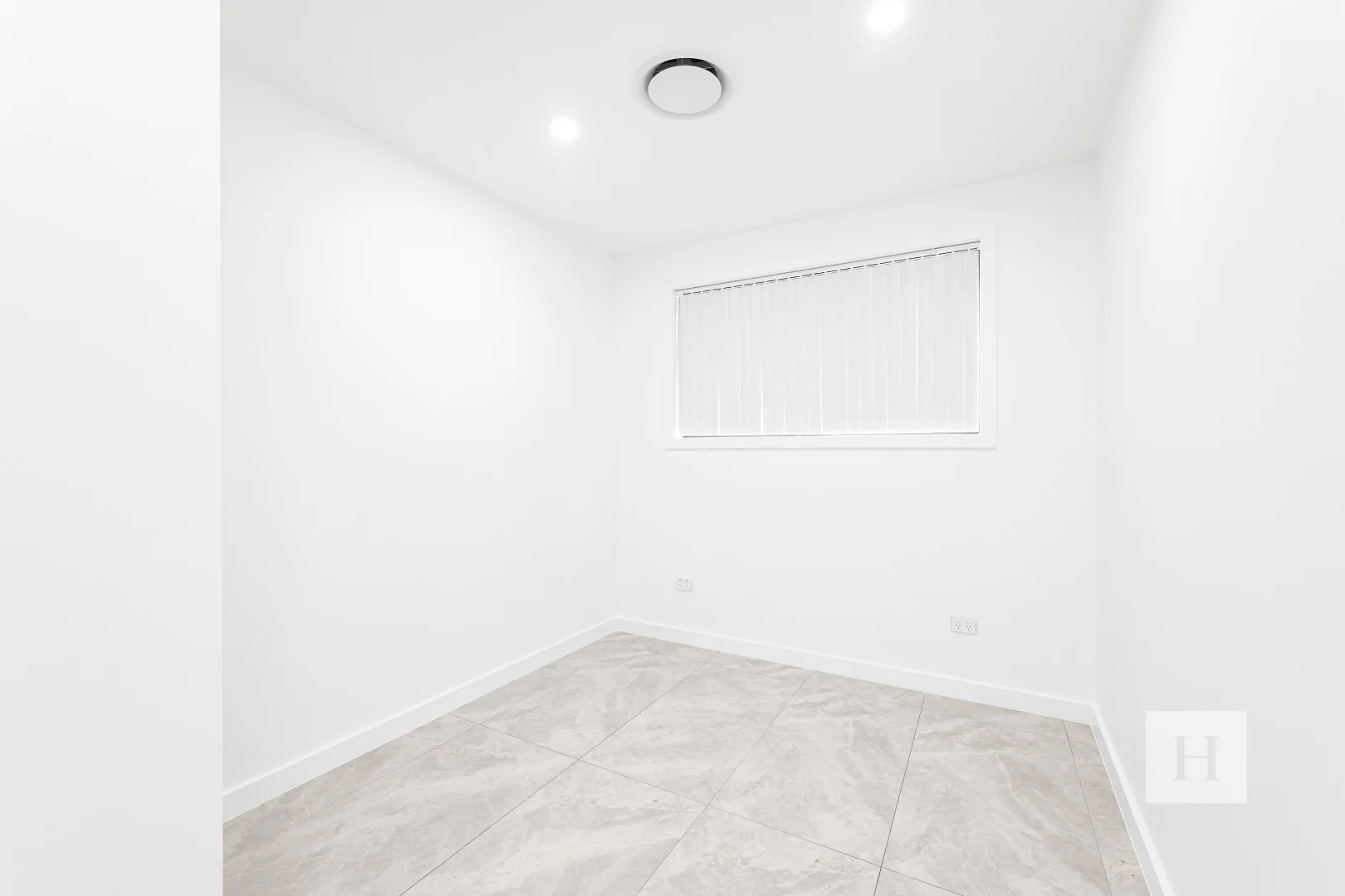 Additional image 2 of 12b Colonial St, Wadalba NSW 2259