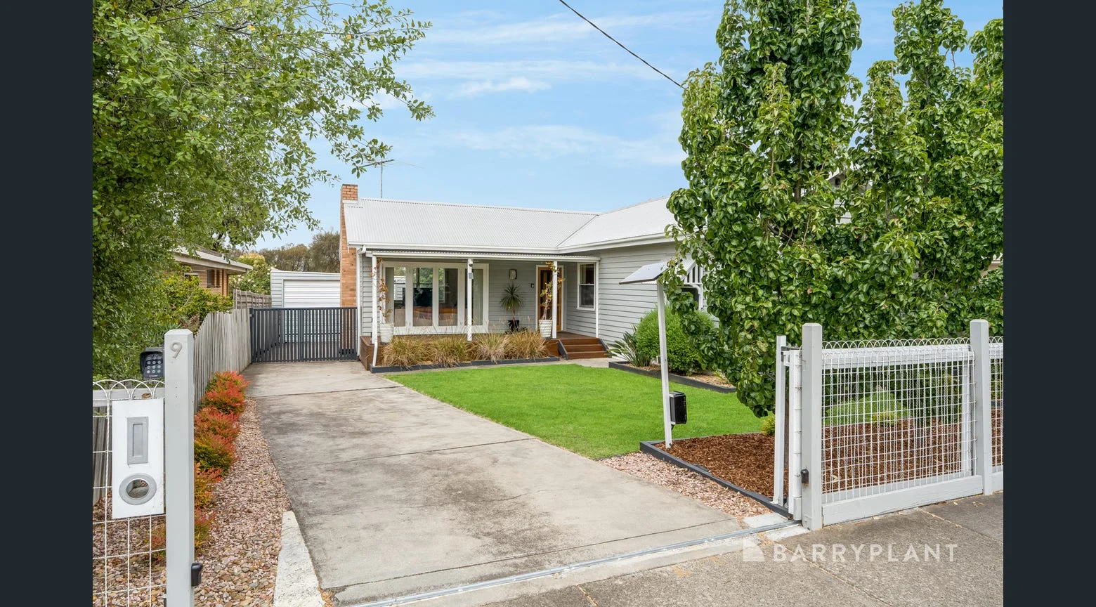 9 Mernda Parade, Belmont VIC 3216