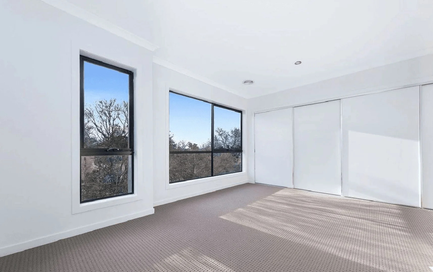 50 Quarter Circuit, Springvale VIC 3171 photo 3