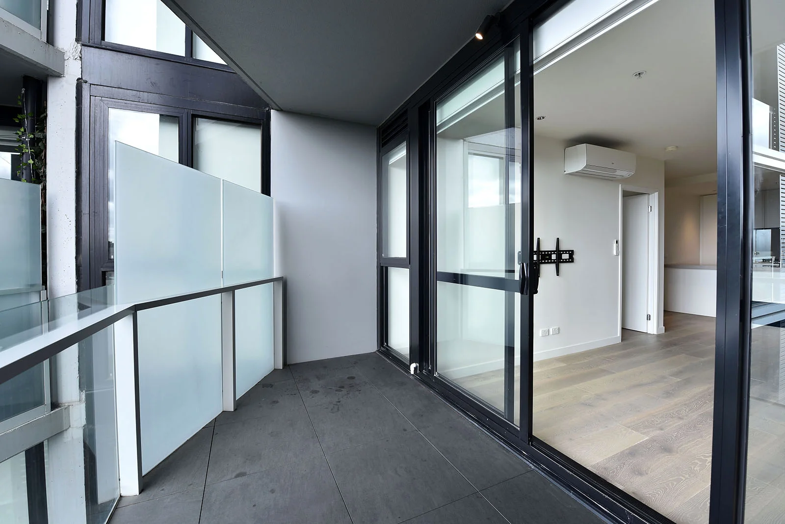 Additional image 7 of 410/19 Russell St, Essendon VIC 3040