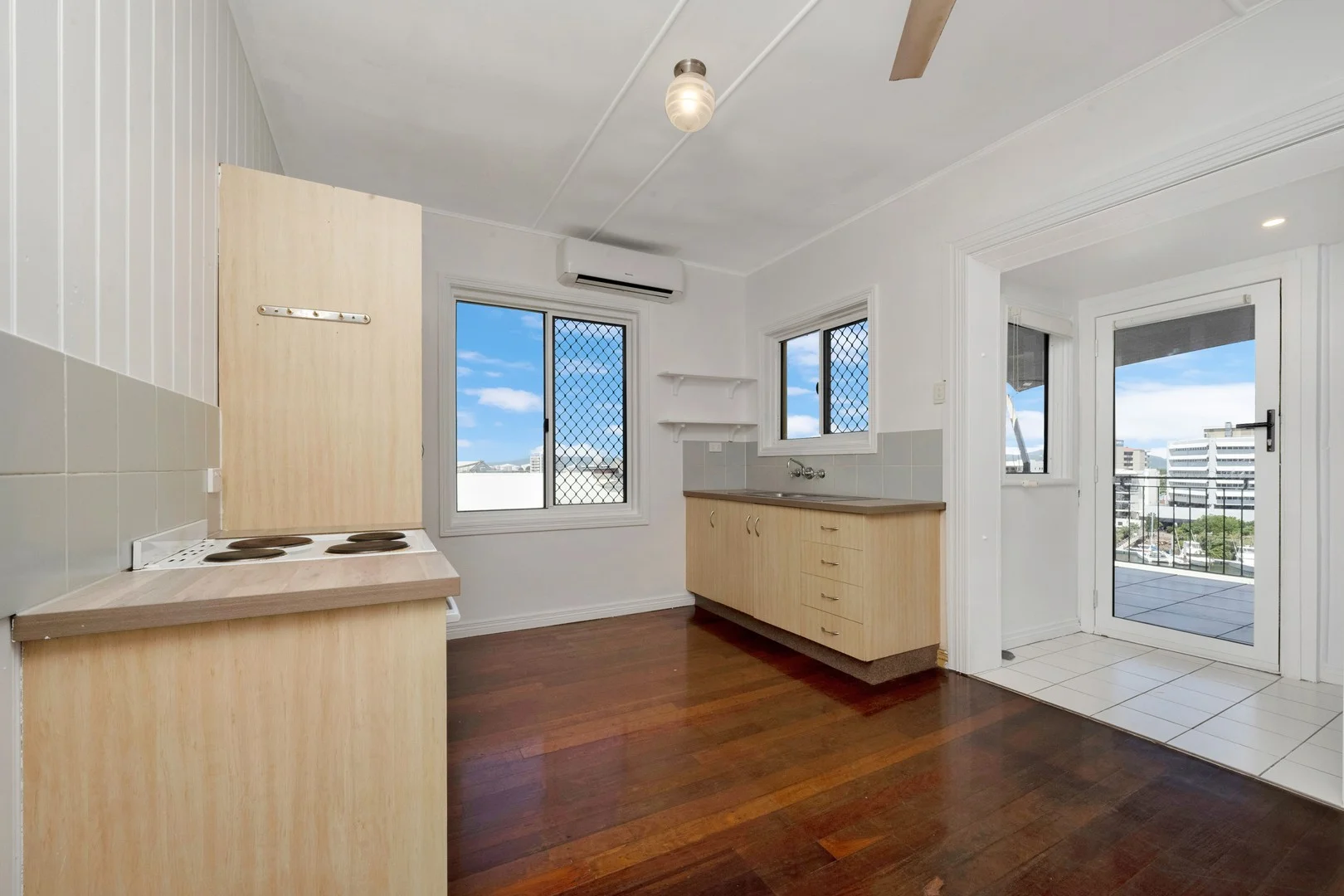 4/22 Melton Terrace, Townsville City QLD 4810