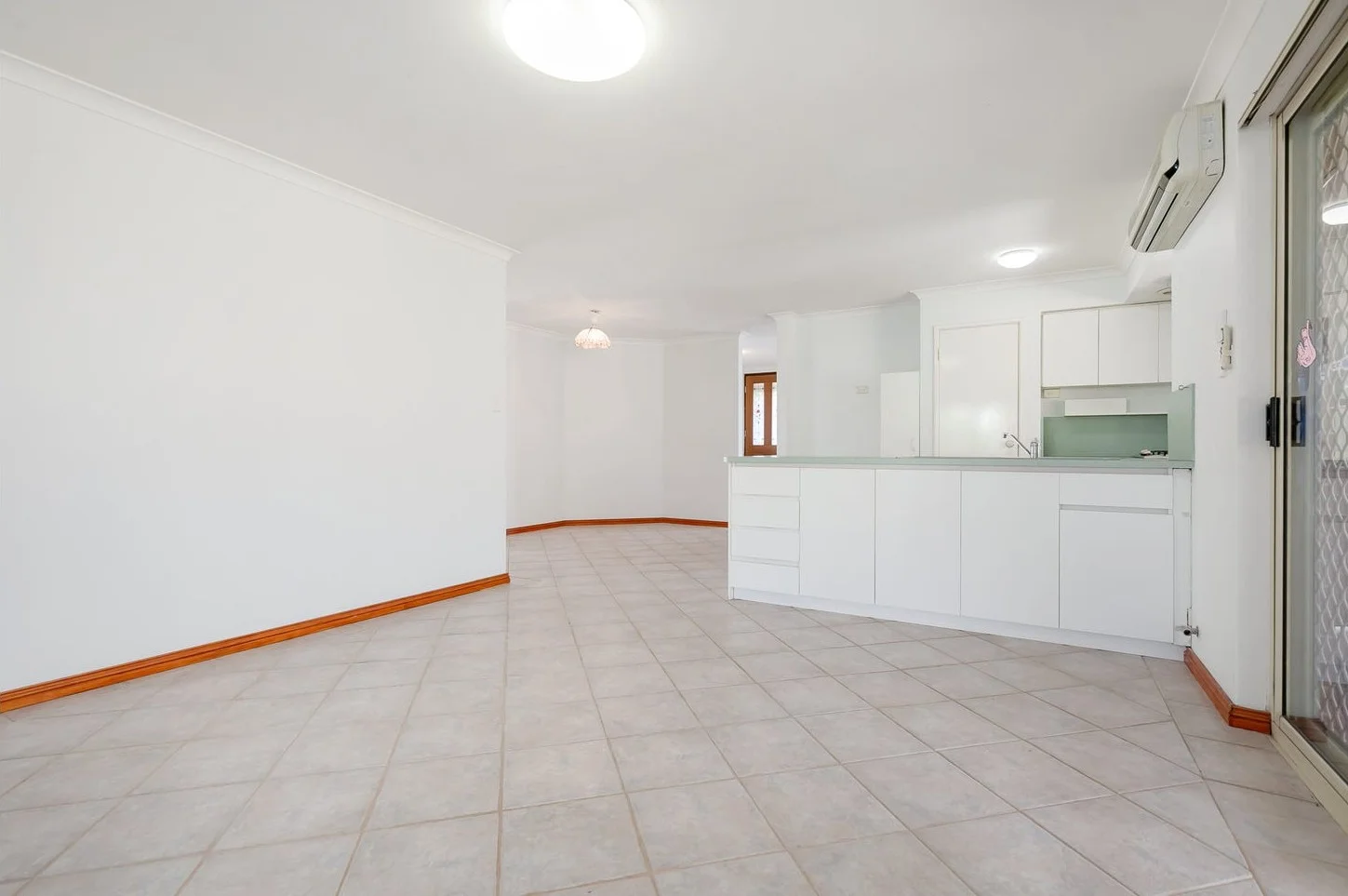 67 The Avenue, Warnbro WA 6169 photo 4