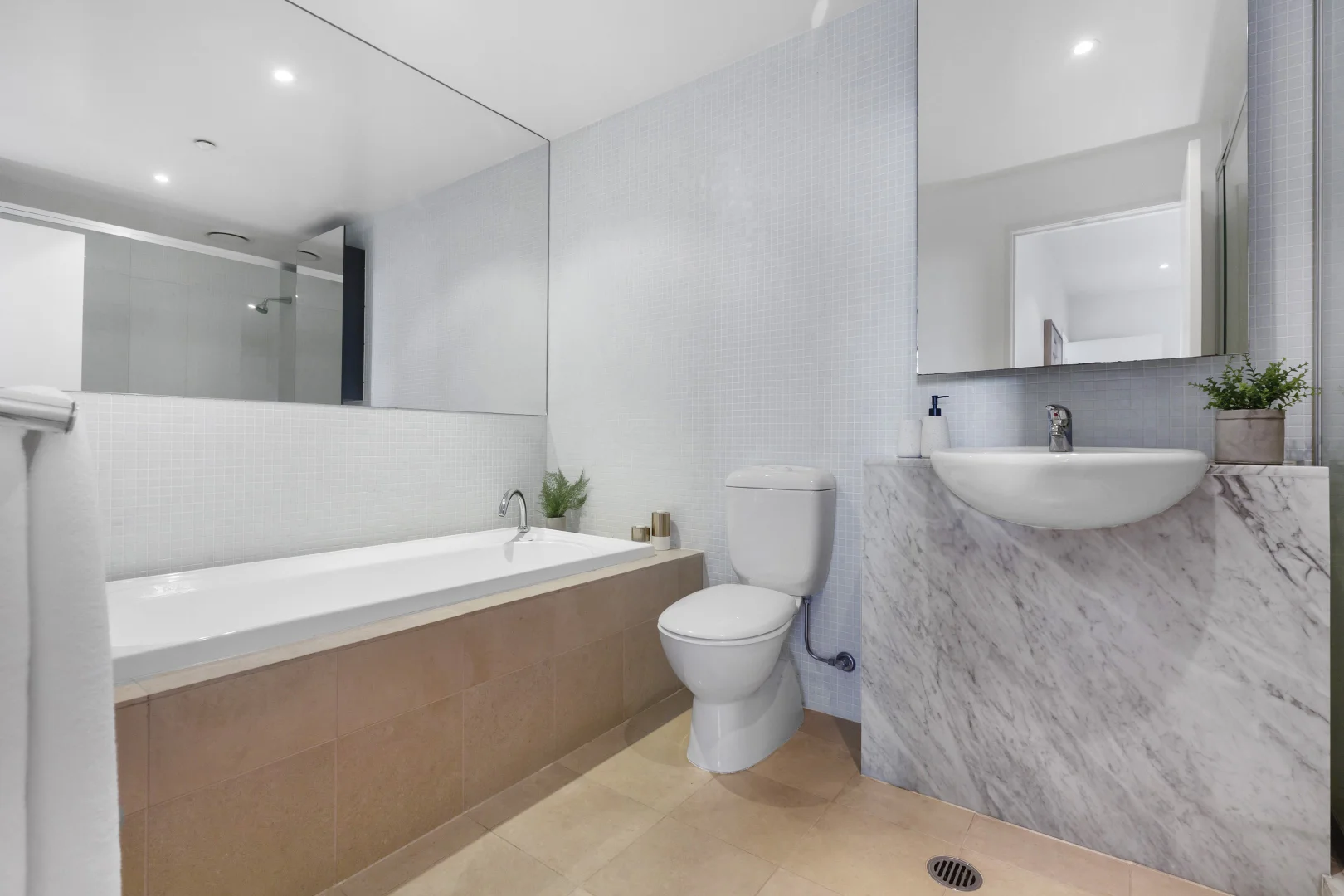 Additional image 7 of 1102/118 Russell Street, Melbourne VIC 3000