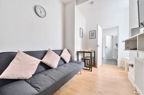 Northcott Avenue, London N22