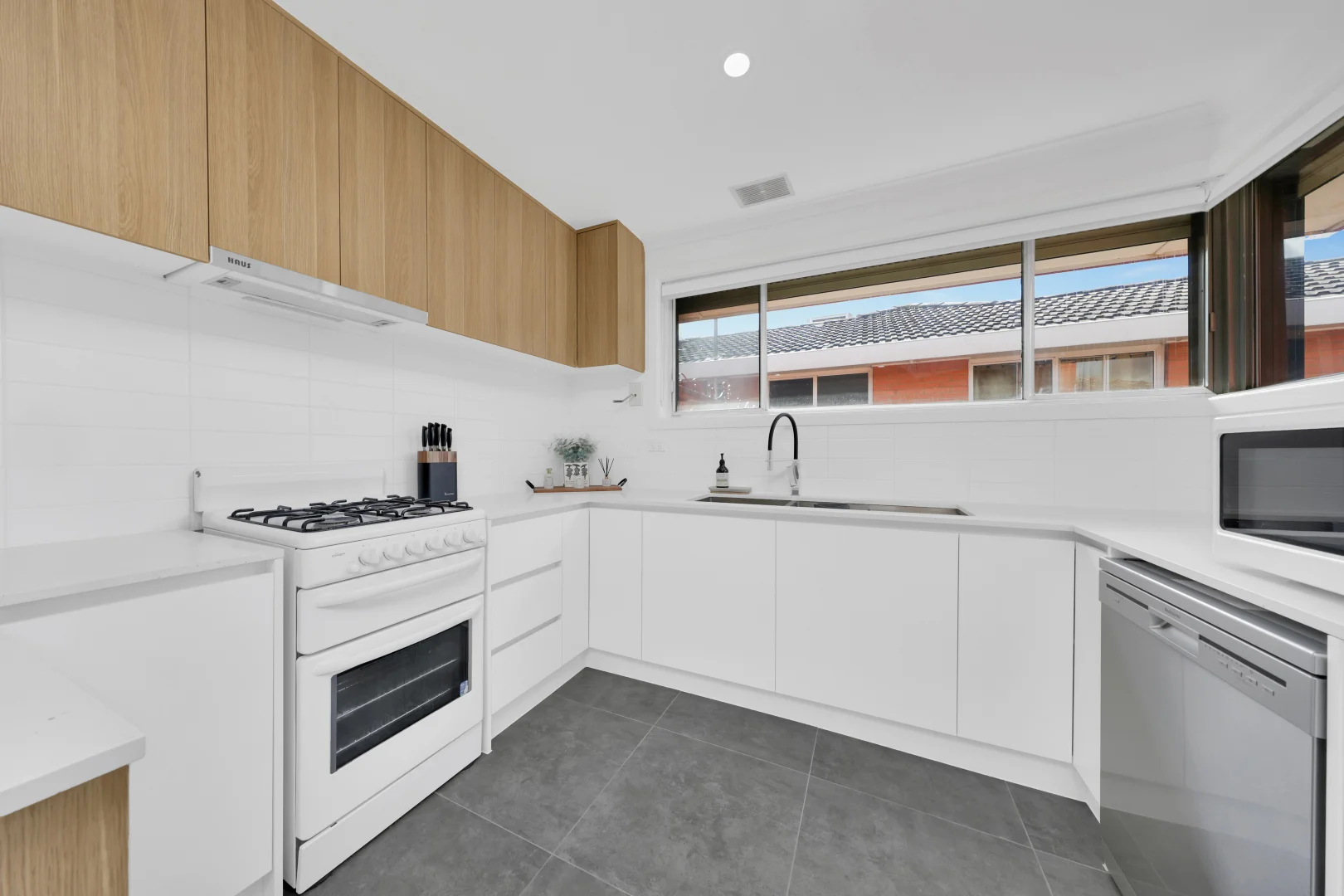 Additional image 3 of 43 Heather Avenue, Thomastown VIC 3074