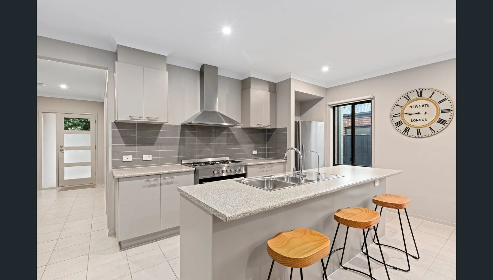 18 Eaton Rd, Mount Duneed VIC 3217 photo 4