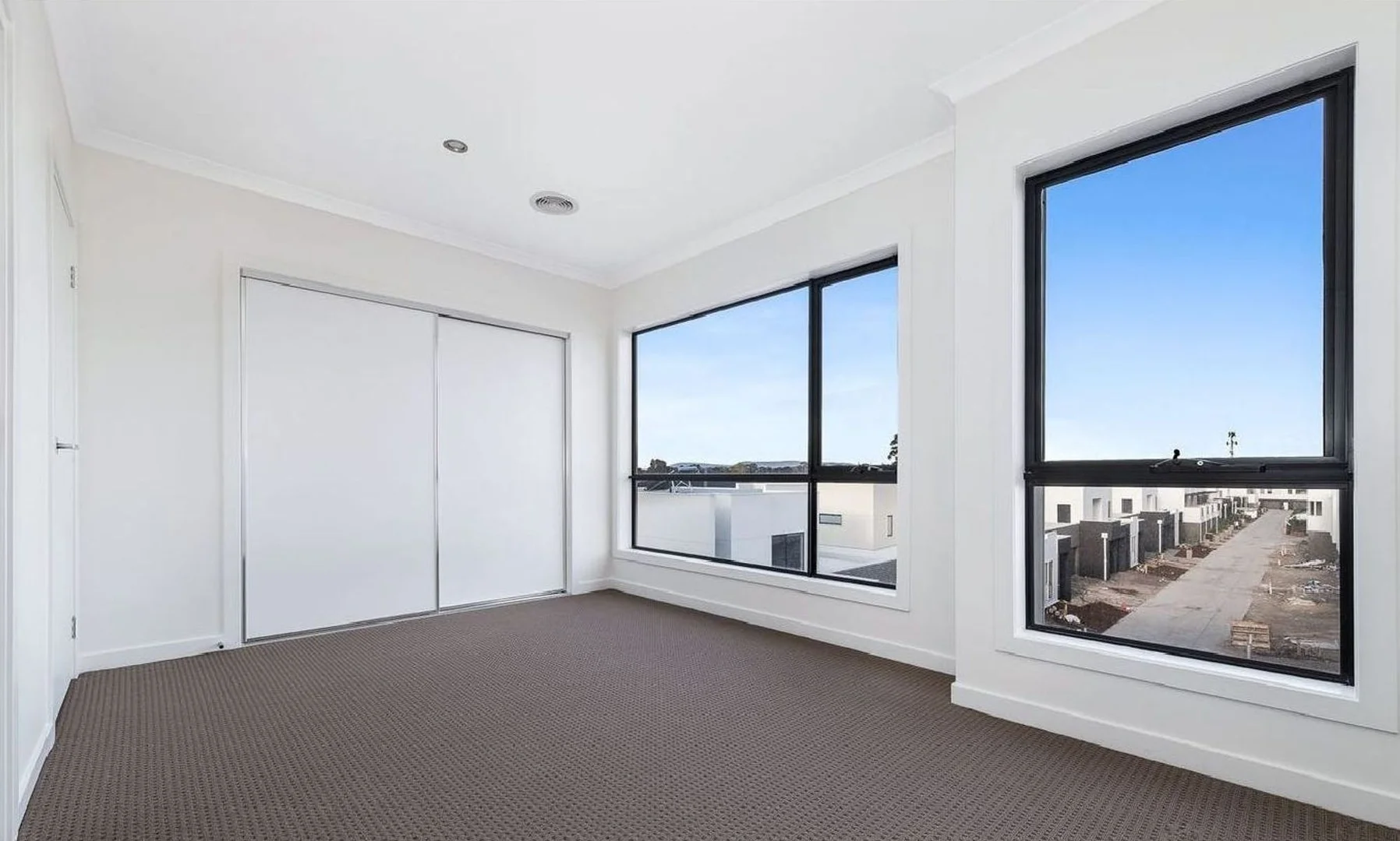 50 Quarter Circuit, Springvale VIC 3171 photo 5