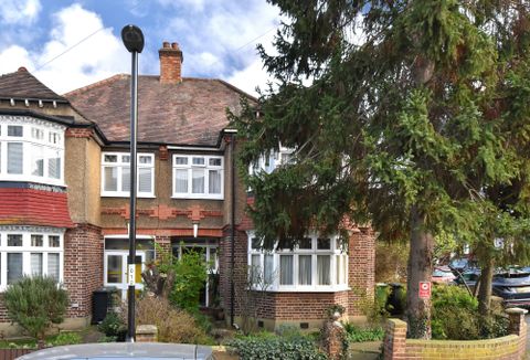 Boveney Road, London SE23