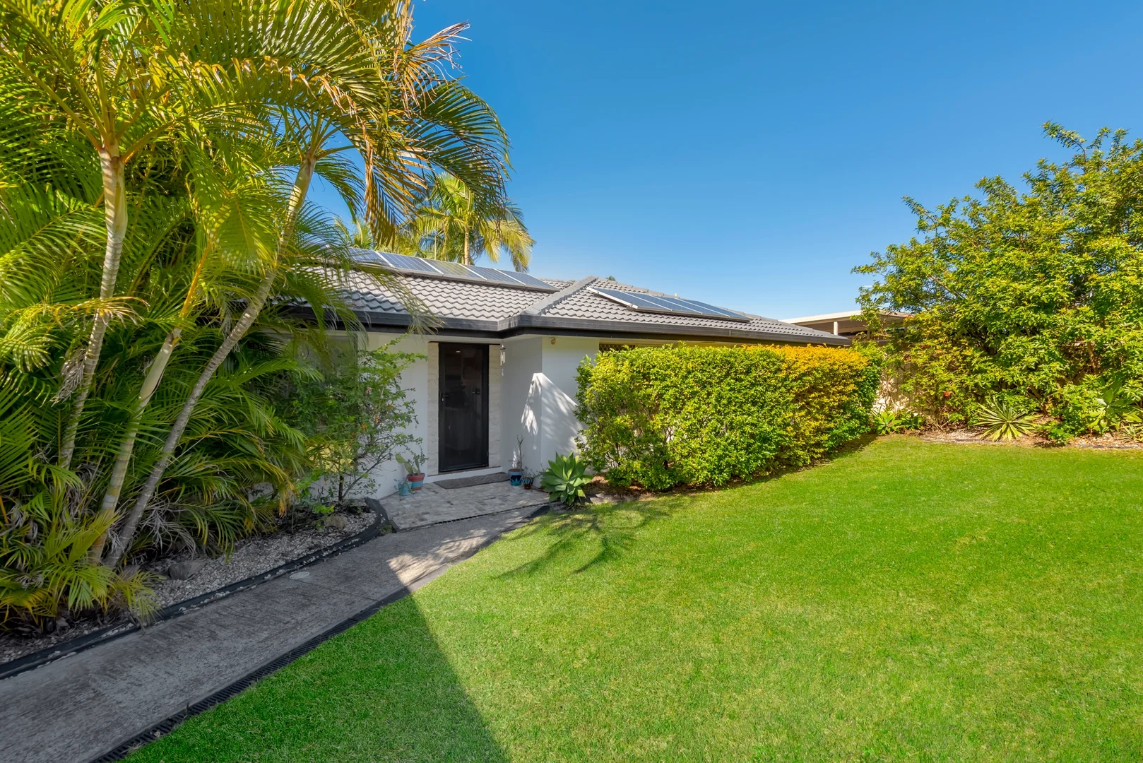 141 Discovery Drive, Helensvale QLD 4212 photo 3