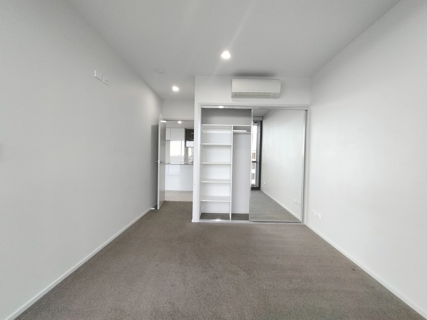 Additional image 11 of 406/8 Hunt Street, Hamilton QLD 4007